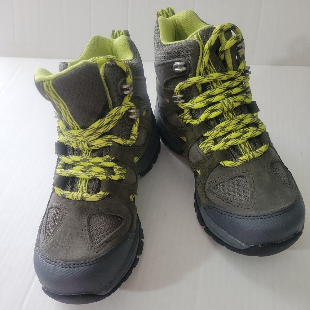 L.L. Bean Tek 2.5 Boots Water Proof Hicking Trail Suede Size 2 Green 286156.